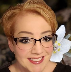 Meet your Posher, Katherine